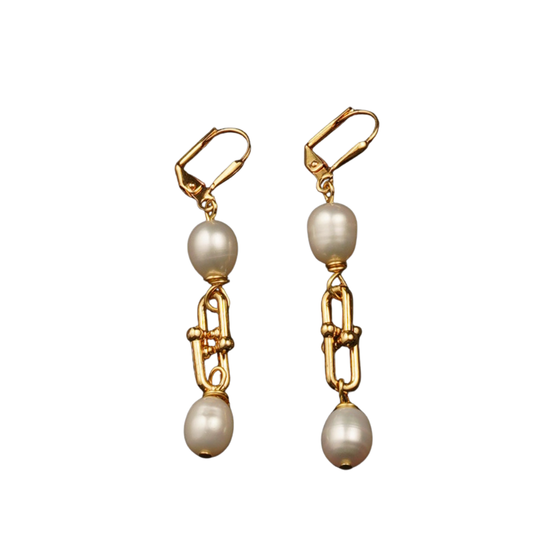 Derby Pearl Earring: Gold